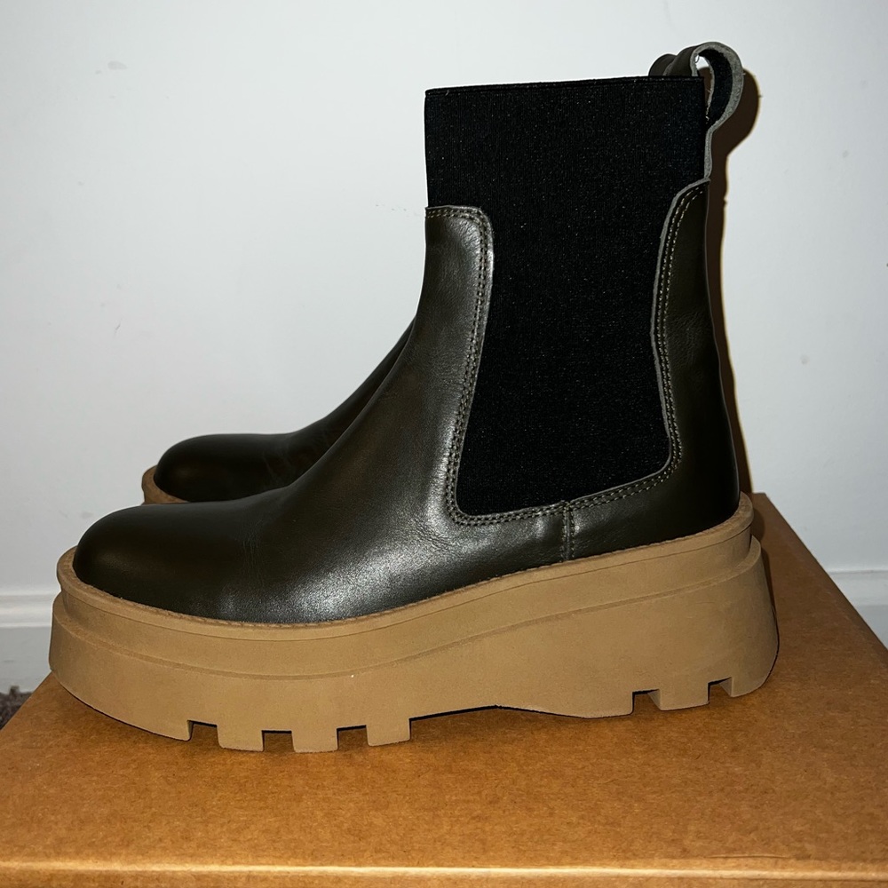 Steve Madden Chelsea boot